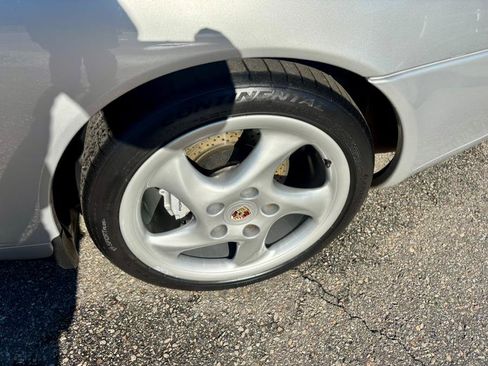 Used 2001 Porsche 911 Carrera 4 image 29