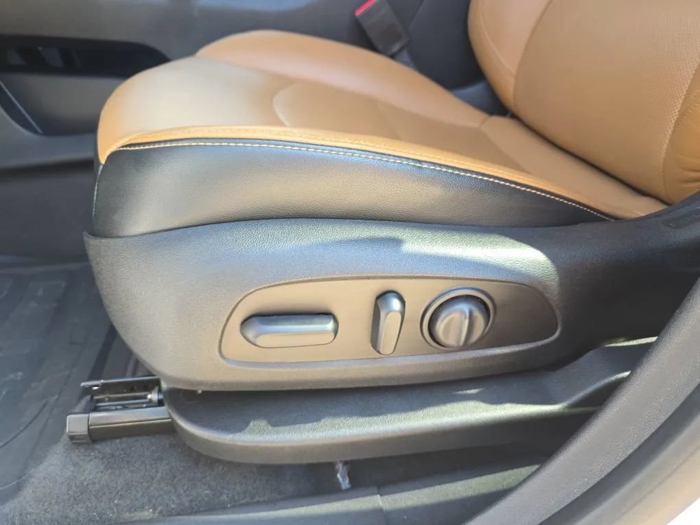 Used 2018 GMC Terrain SLT FWD image 16