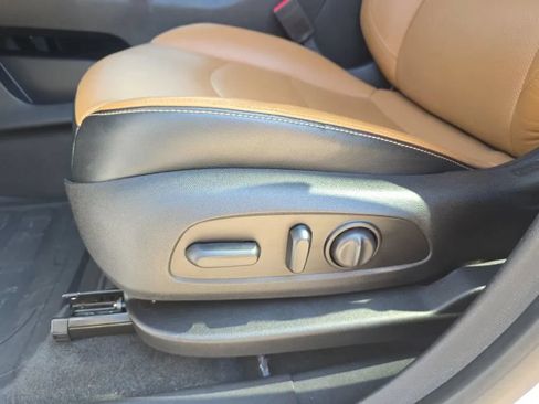 Used 2018 GMC Terrain SLT FWD image 16