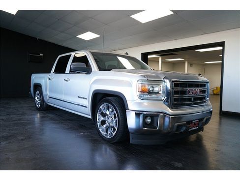 Used 2014 GMC Sierra 1500 SLT w/ SLT Crew Cab Value Package RWD image 9