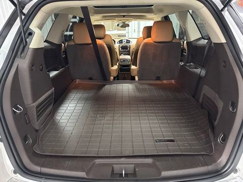 Used 2017 Buick Enclave Leather FWD image 22