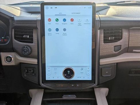 Used 2023 Ford Expedition Limited image 14