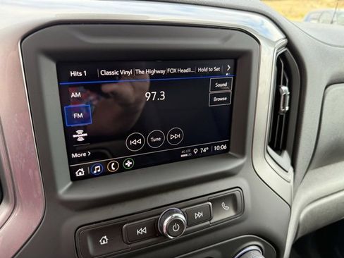 Used 2024 Chevrolet Silverado 1500 Custom Trail Boss w/ Dark Appearance Package image 30