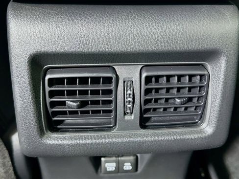 Used 2025 Toyota Camry SE image 26