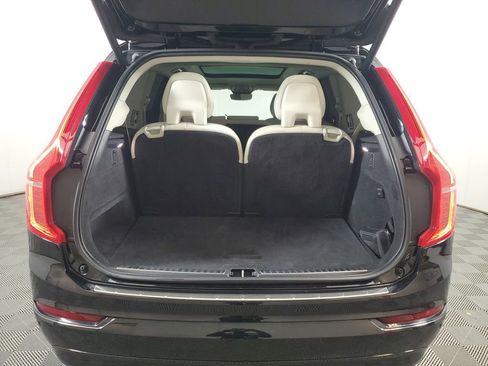 Certified 2023 Volvo XC90 B5 Core w/ Protection Package Premier AWD/4WD image 11