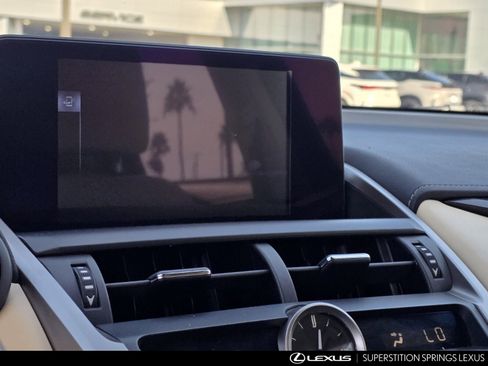 Used 2018 Lexus NX 300h AWD image 16