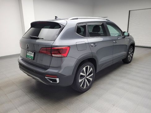 Used 2022 Volkswagen Taos SE AWD/4WD image 9
