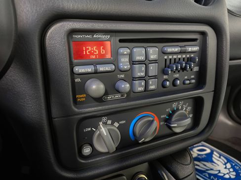 Used 1999 Pontiac Firebird Formula image 35