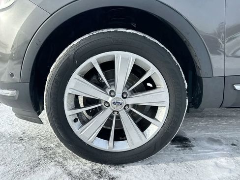 Used 2018 Ford Explorer Limited w/ Equipment Group 301A image 19