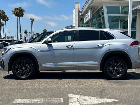 Used 2022 Volkswagen Atlas Cross Sport SEL R-Line AWD/4WD image 8