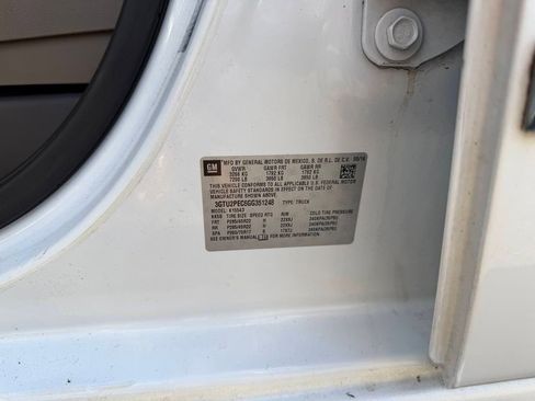 Used 2016 GMC Sierra 1500 Denali w/ Enhanced Driver Alert Package image 34