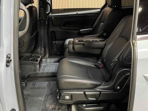 Used 2023 Honda Odyssey Sport image 41