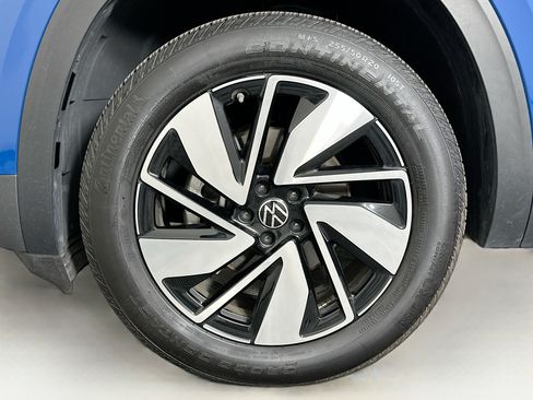 Used 2025 Volkswagen Atlas SE AWD/4WD image 11