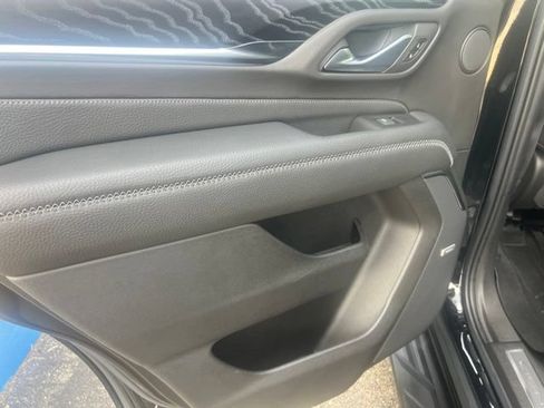 Used 2022 GMC Yukon Denali RWD image 25
