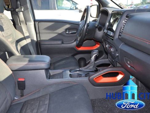 Used 2022 Nissan Frontier Pro-X image 16