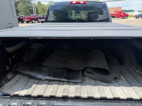 Used 2017 Chevrolet Silverado 1500 LT w/ All Star Edition AWD/4WD image 9