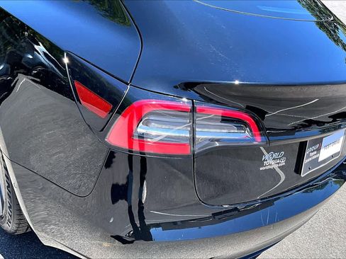 Used 2021 Tesla Model 3 Long Range AWD/4WD image 28