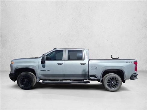 Used 2025 Chevrolet Silverado 2500 Custom w/ Custom Blackout Package AWD/4WD image 8