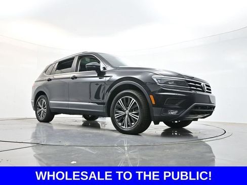 Used 2018 Volkswagen Tiguan SEL Premium FWD image 26