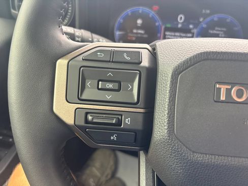 Used 2025 Toyota Land Cruiser AWD/4WD image 26