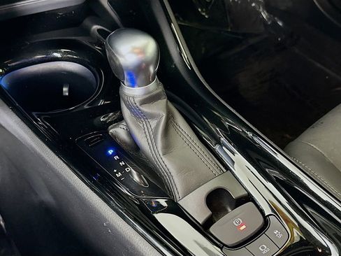 Used 2019 Toyota C-HR Limited image 23