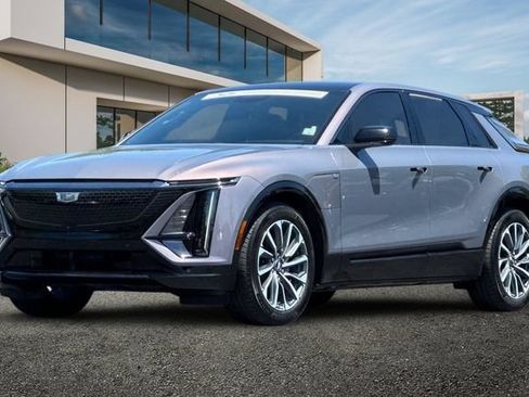 Certified 2024 Cadillac Lyriq Sport RWD image 8