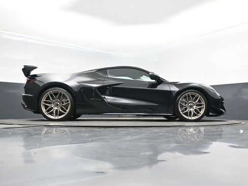 New 2026 Chevrolet Corvette Z06 w/ Z07 Performance Package image 39