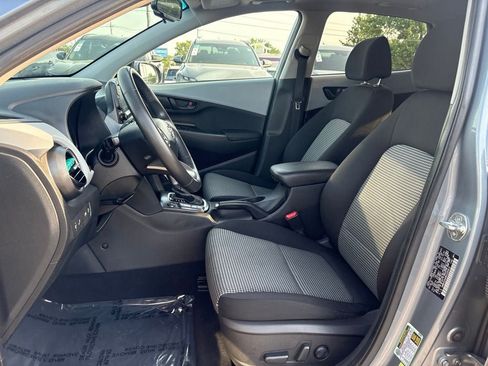 Used 2019 Hyundai Kona SEL w/ SEL Tech Package 02 FWD image 14