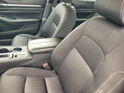 Certified 2019 Nissan Altima 2.5 SV FWD image 13