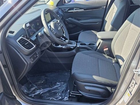 New 2026 Kia Seltos S image 4