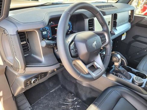 New 2025 Ford Bronco Badlands image 10