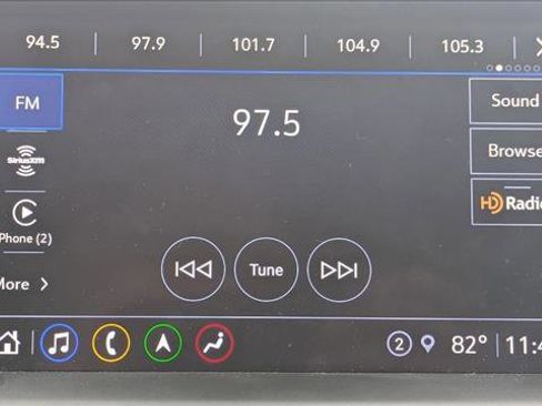 Used 2021 GMC Acadia SLT image 14