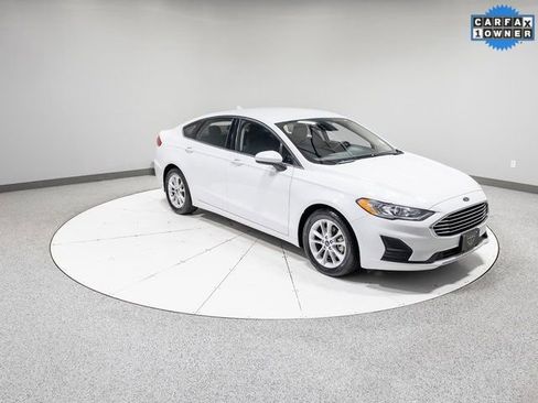 Used 2020 Ford Fusion SE image 28