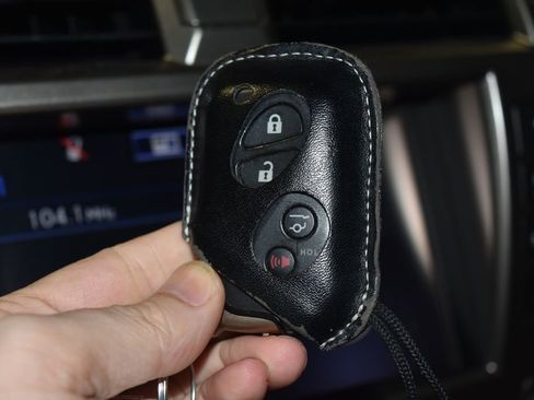 Used 2014 Lexus GX 460 w/ Premium Package image 19