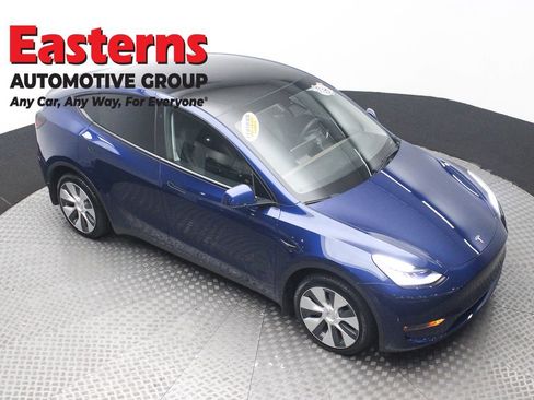 Used 2021 Tesla Model Y Long Range image 3