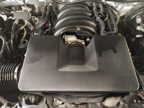 Used 2018 Chevrolet Silverado 1500 Custom w/ Texas Edition RWD image 30