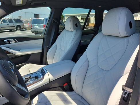 New 2026 BMW X5 sDrive40i w/ M Sport Package RWD image 17