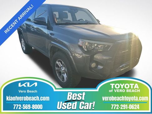 Used 2015 Toyota 4Runner SR5 image 1