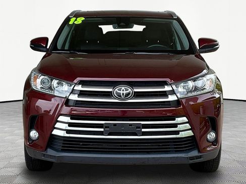 Used 2018 Toyota Highlander Limited AWD/4WD image 2
