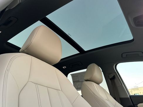 New 2025 Audi Q6 e-tron Premium image 16