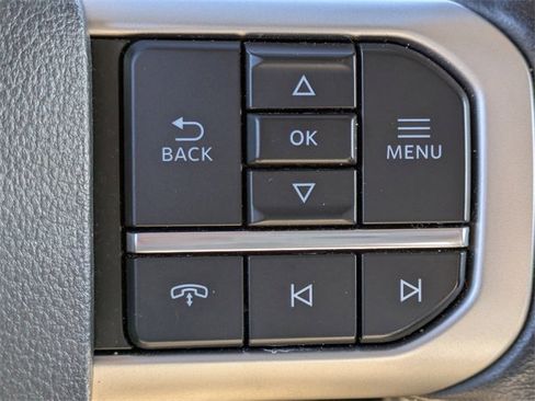 Certified 2024 Ford Expedition XLT image 25