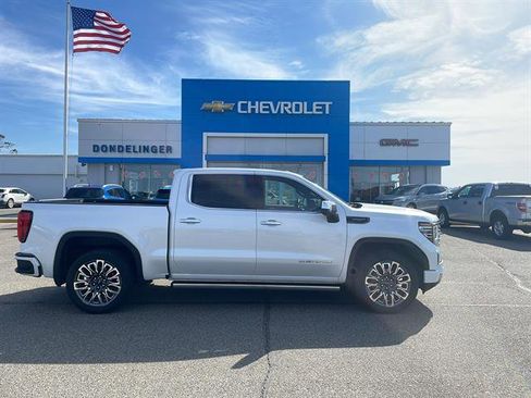 Used 2023 GMC Sierra 1500 Denali Ultimate AWD/4WD image 1