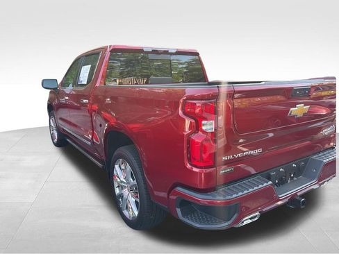 Used 2025 Chevrolet Silverado 1500 High Country AWD/4WD image 11