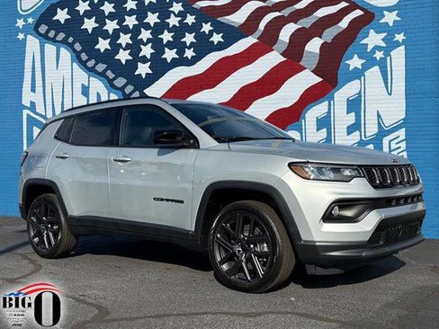 New 2026 Jeep Compass Latitude image 1