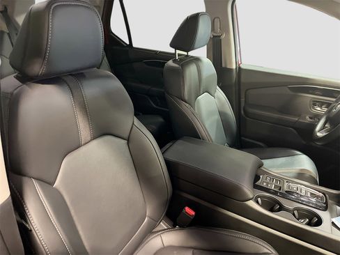 Used 2025 Honda Pilot EX-L image 29