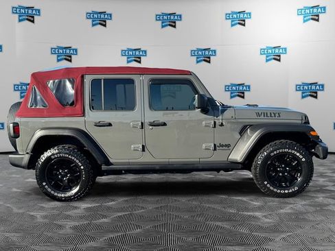 Used 2021 Jeep Wrangler Unlimited Sport image 7
