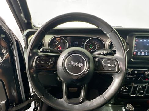 Used 2022 Jeep Wrangler Unlimited Sport AWD/4WD image 17
