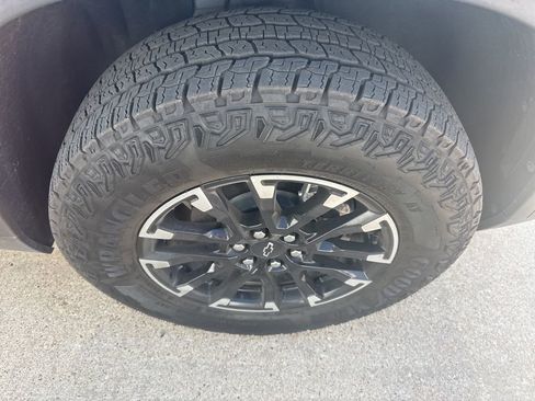 Used 2025 Chevrolet Traverse Z71 w/ Driver Confidence Package image 5