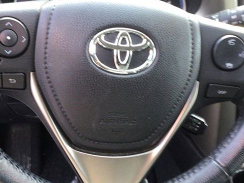 Used 2014 Toyota RAV4 Limited image 8