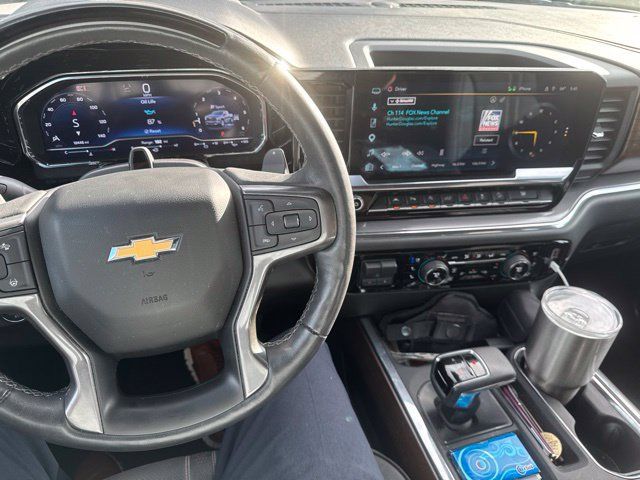 Used 2024 Chevrolet Silverado 1500 High Country w/ Technology Package AWD/4WD image 7